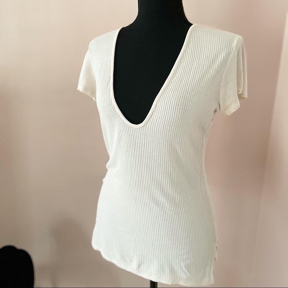 Off white T-shirt deep V